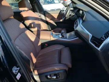 X5 40i M Sport LASER LEDER NAVI STANDHEIZUNG PDC