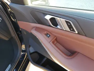 X5 40i M Sport LASER LEDER NAVI STANDHEIZUNG PDC