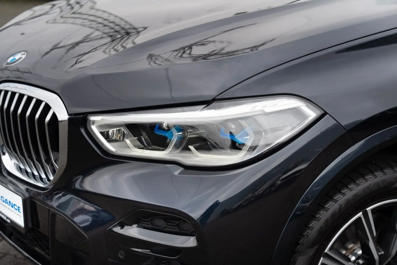 X5 xDrive 40i M Sport  SOFTCLOSE PANO HUD LASER