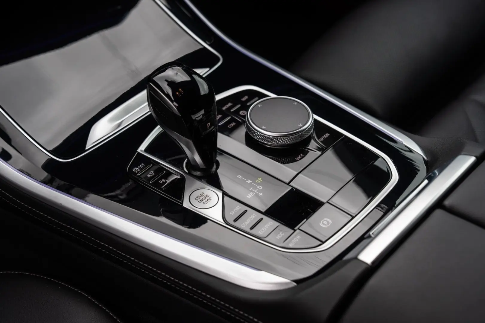 X5 xDrive 40i M Sport  SOFTCLOSE PANO HUD LASER