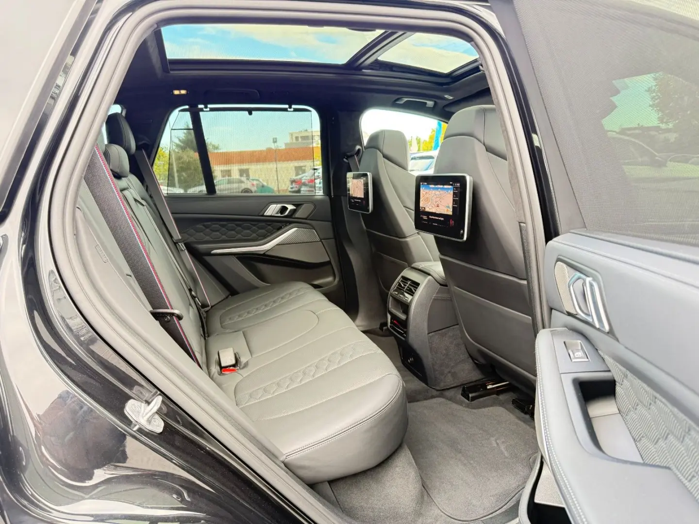 X5M INDIVIDUAL FOND 3xTV 360 HUD ACC DAB LASER