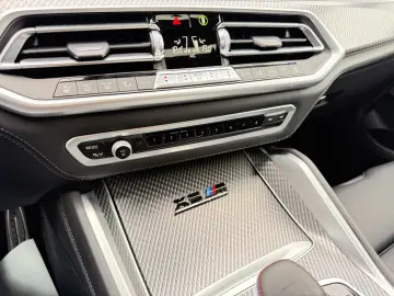 X5M INDIVIDUAL FOND 3xTV 360 HUD ACC DAB LASER