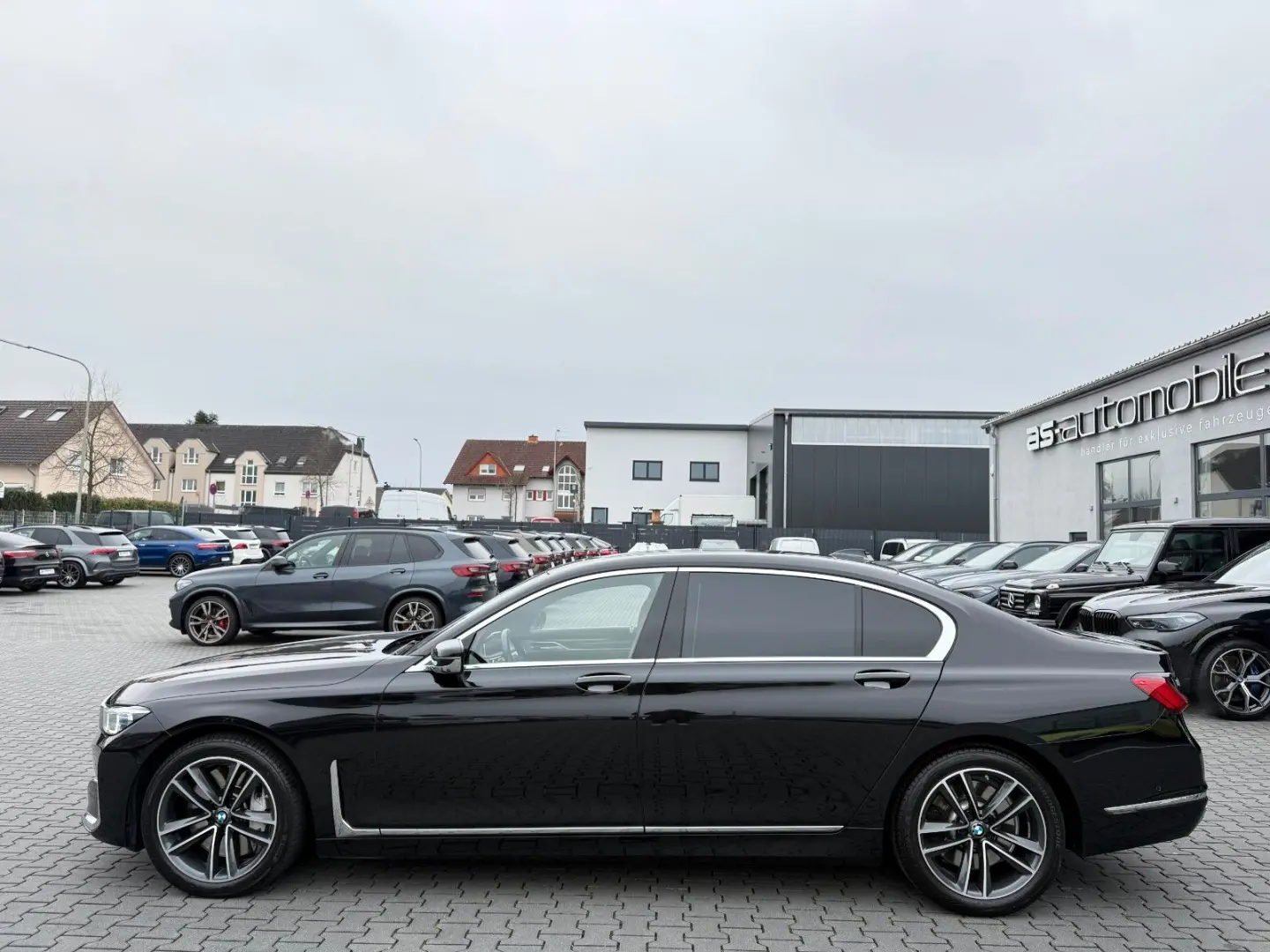 750i Lang xDrive Individual 3xTV 360 ACC HUD H&K