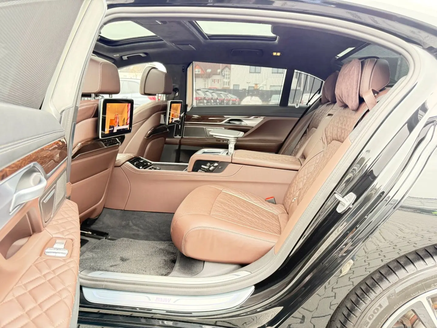 750i Lang xDrive Individual 3xTV 360 ACC HUD H&K