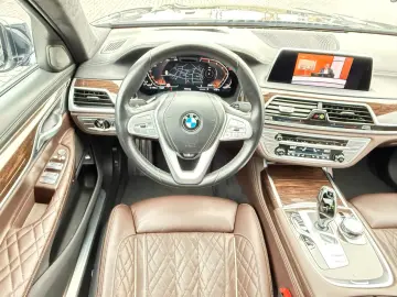 750i Lang xDrive Individual 3xTV 360 ACC HUD H&K
