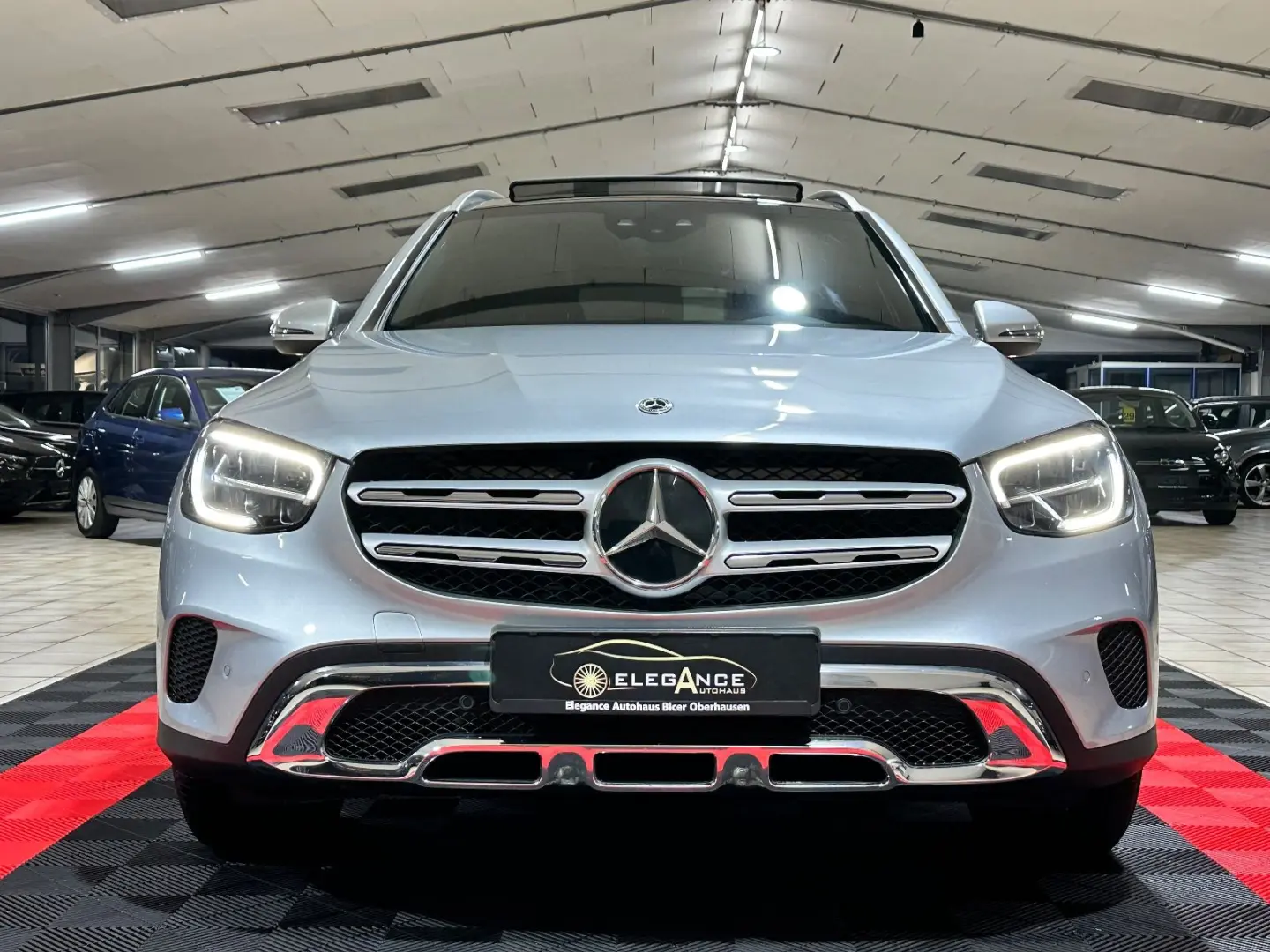 GLC 220 d 4Matic PANO KAMERA LED MBUX
