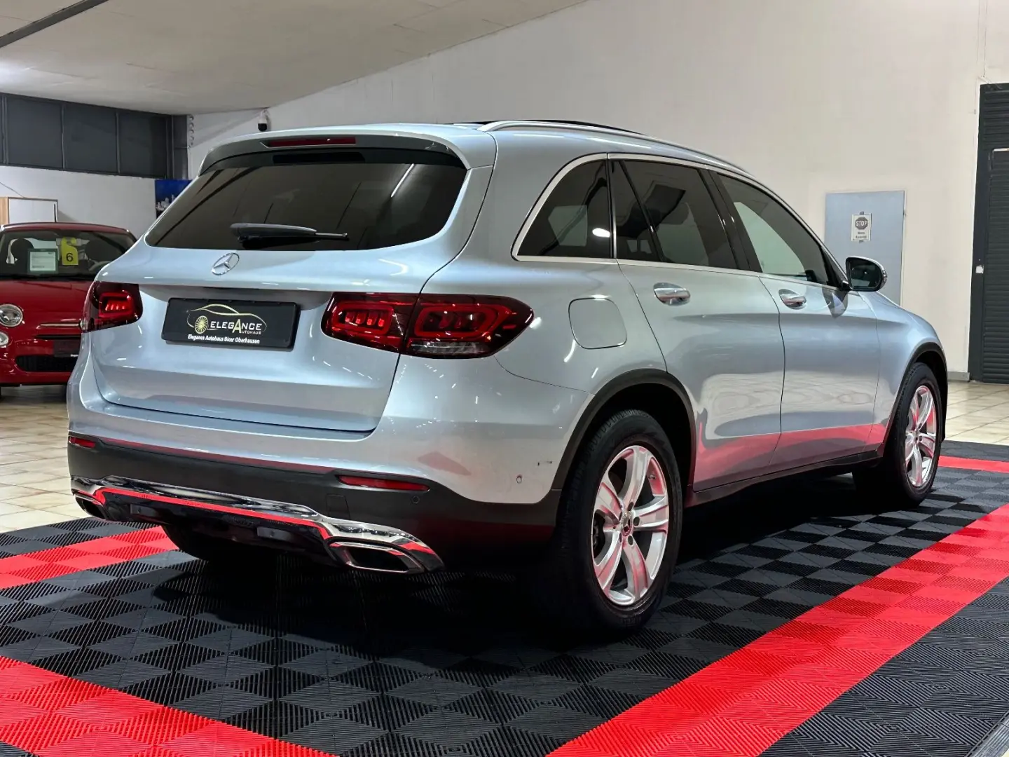 GLC 220 d 4Matic PANO KAMERA LED MBUX