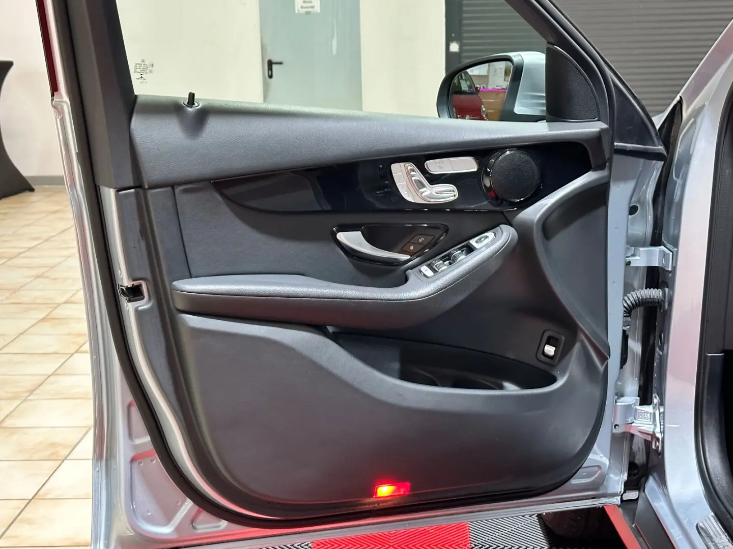 GLC 220 d 4Matic PANO KAMERA LED MBUX