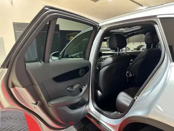 GLC 220 d 4Matic PANO KAMERA LED MBUX