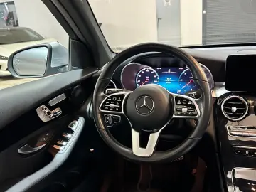 GLC 220 d 4Matic PANO KAMERA LED MBUX