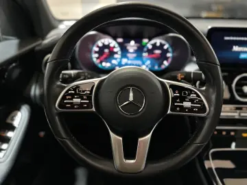 GLC 220 d 4Matic PANO KAMERA LED MBUX