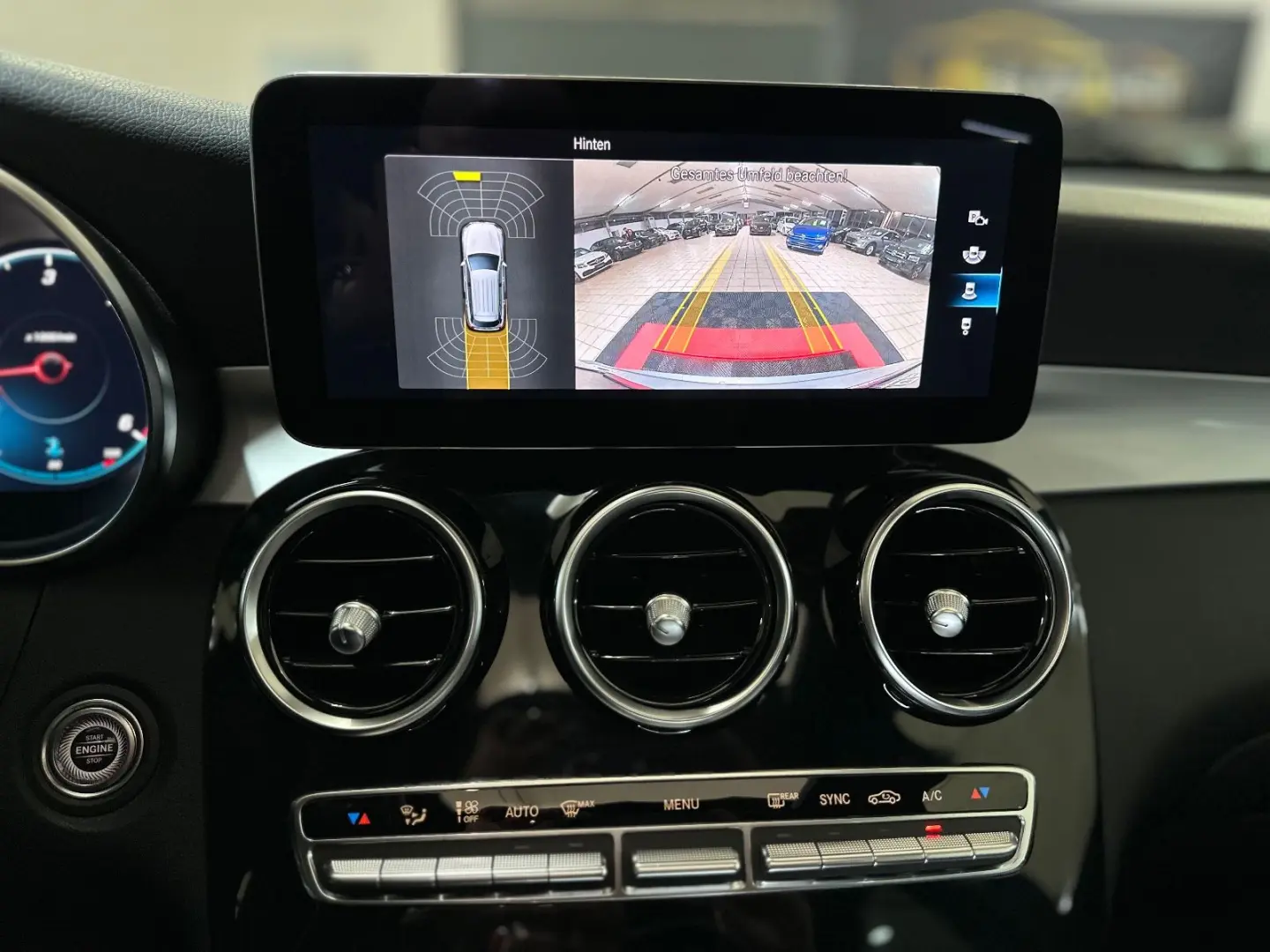 GLC 220 d 4Matic PANO KAMERA LED MBUX