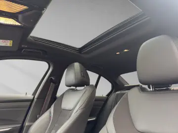 M340i xDrive Glasdach Laser HUD HiFi-H&K Live Pr
