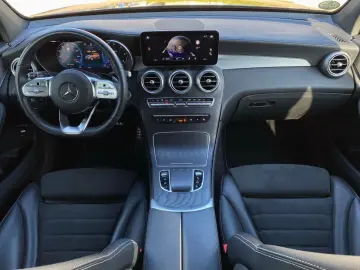 GLC 220d 4M 9G-TRONIC AMG Line Night Pano AHK