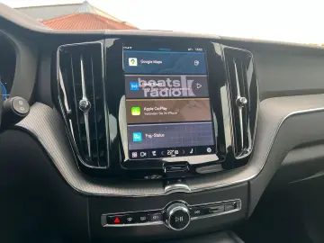 XC60 T8 Plus Black Edition HEAD UP LED