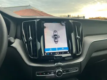 XC60 T8 Plus Black Edition HEAD UP LED