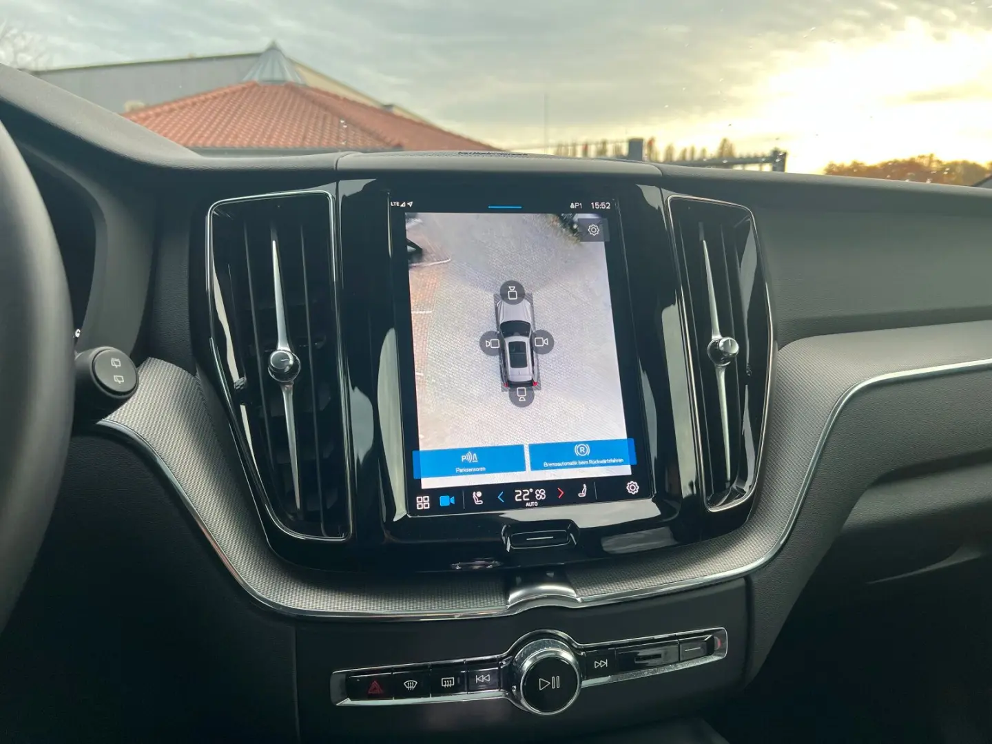 XC60 T8 Plus Black Edition HEAD UP LED