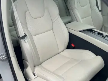 XC60 B5 D Ultimate Bright AWD AHK Massage