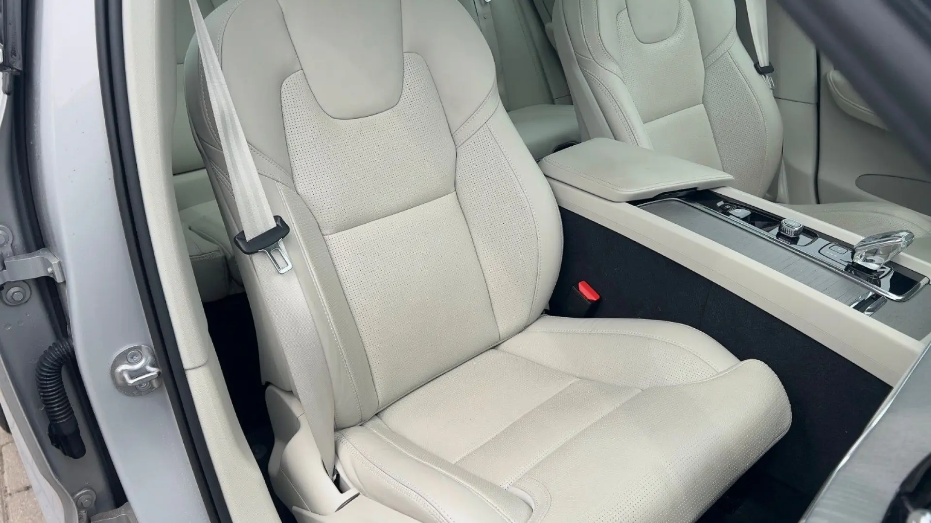 XC60 B5 D Ultimate Bright AWD AHK Massage