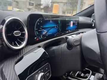 Mercedes Benz CLA 180d