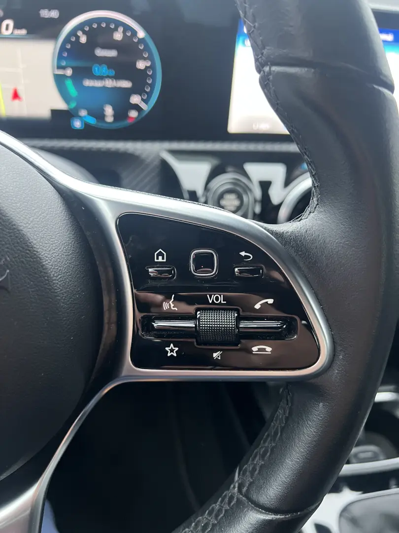 Mercedes Benz CLA 180d