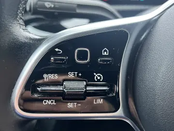 Mercedes Benz CLA 180d