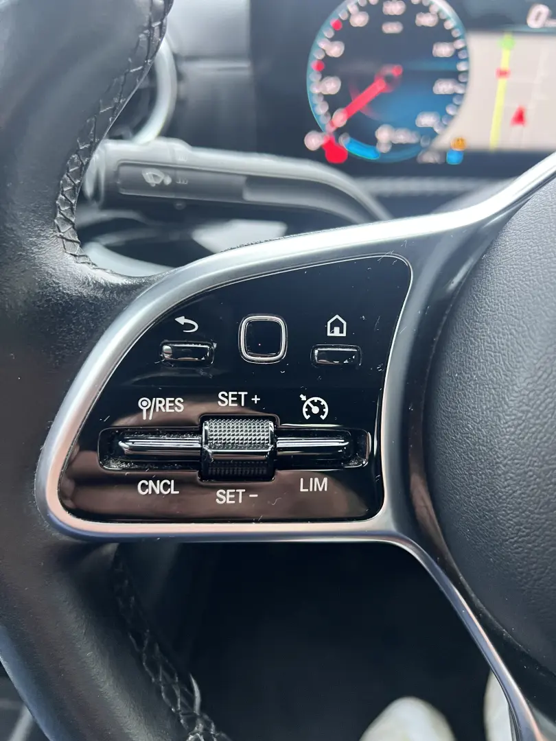 Mercedes Benz CLA 180d