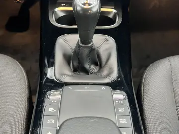 Mercedes Benz CLA 180d