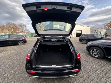 E 220 d T 9G Avantgarde Kamera LED Spurpaket