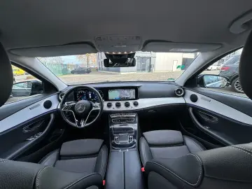 E 220 d T 9G Avantgarde Kamera LED Spurpaket