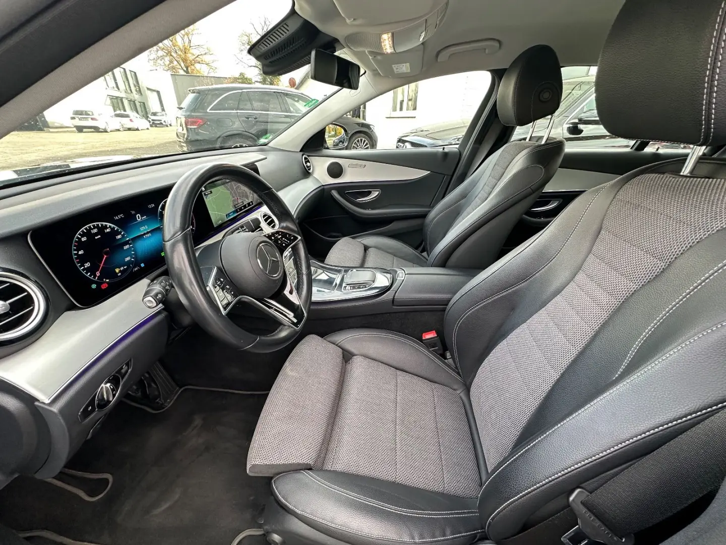 E 220 d T 9G Avantgarde Kamera LED Spurpaket