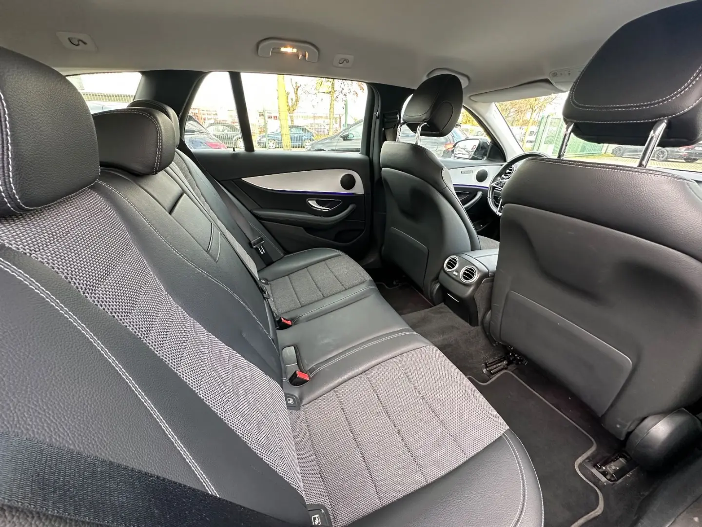 E 220 d T 9G Avantgarde Kamera LED Spurpaket