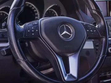 Mercedes-Benz E 200 CGI BlueEfficiency Avantgarde