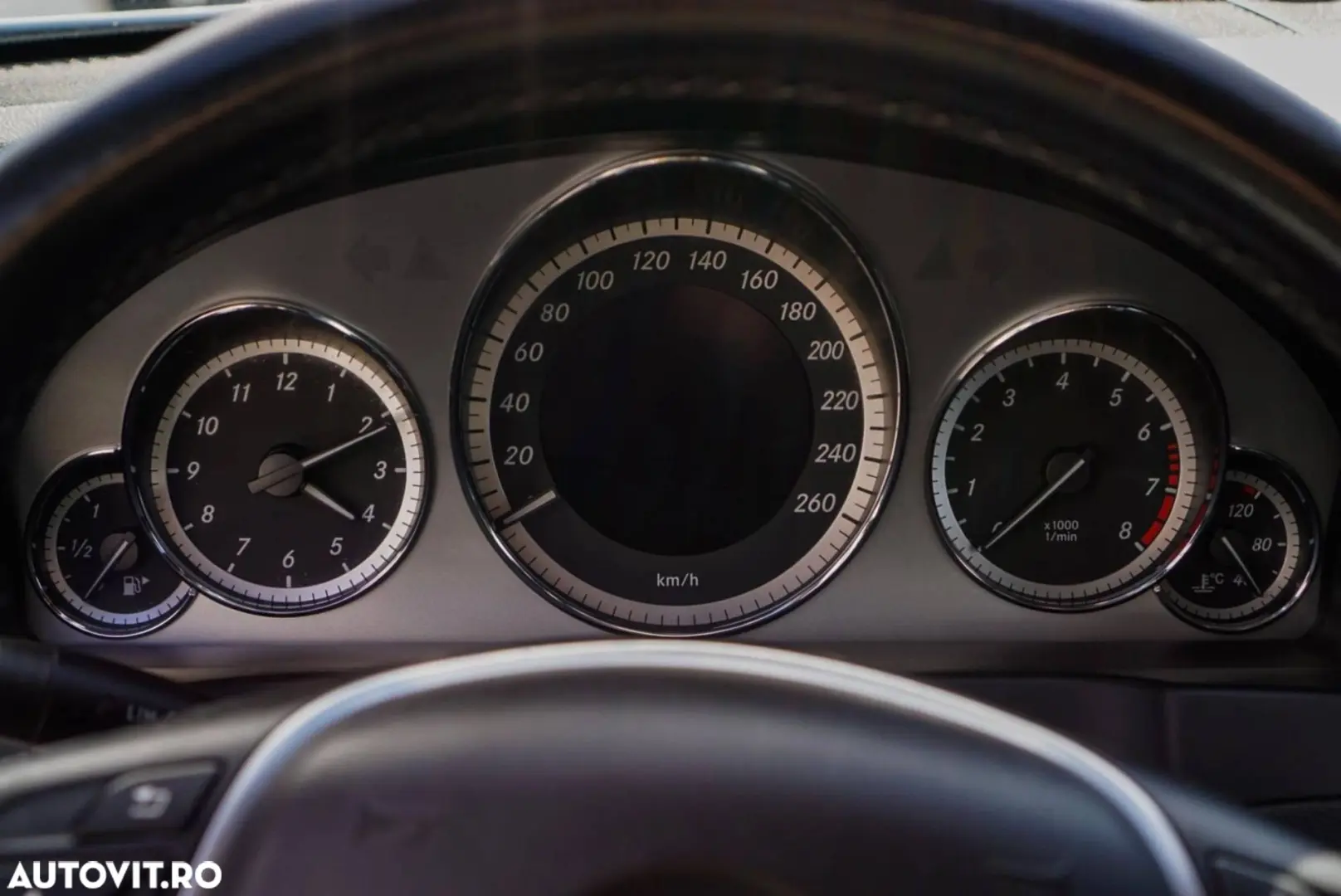 Mercedes-Benz E 200 CGI BlueEfficiency Avantgarde