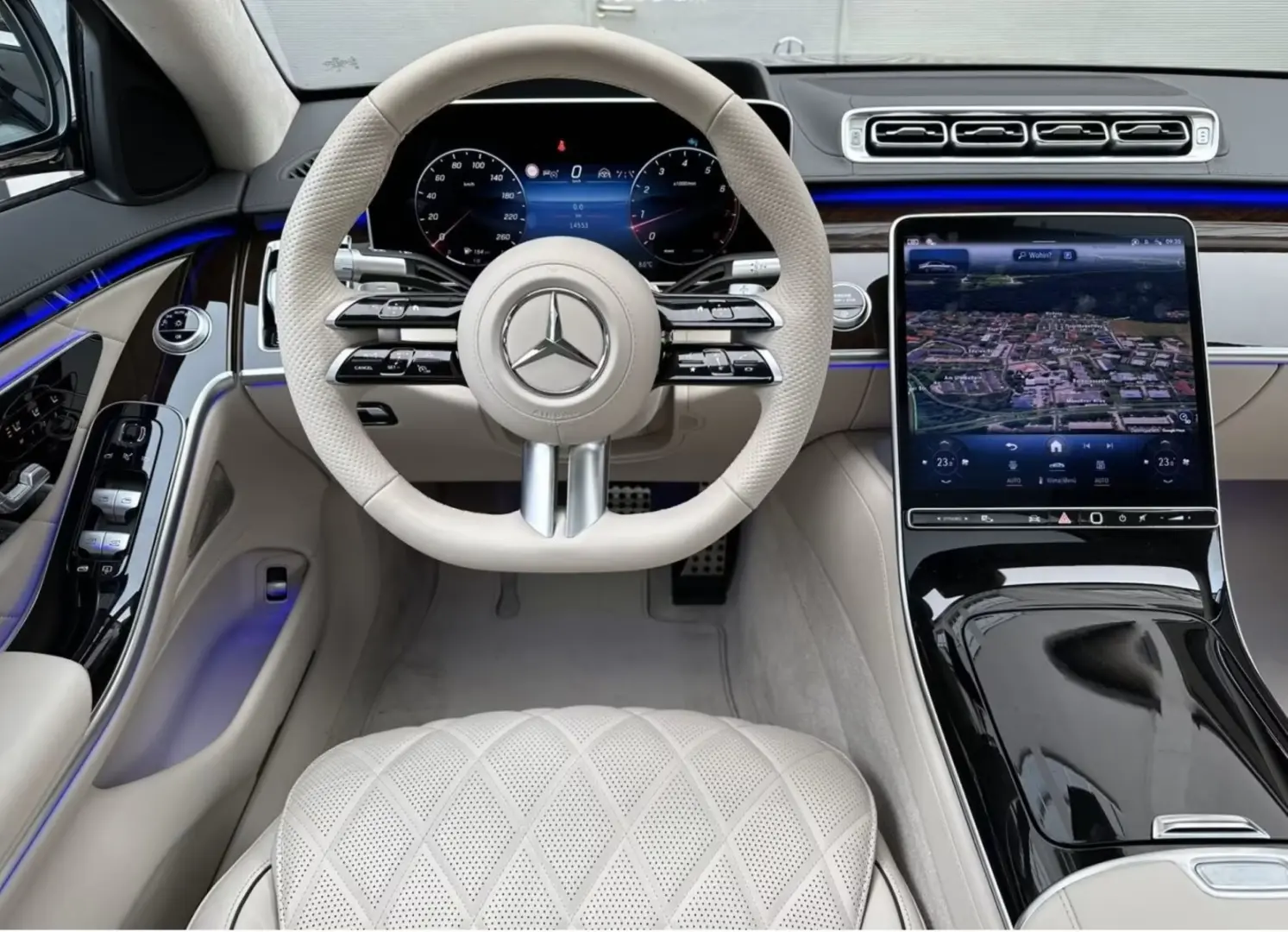 S 580 4M L AMG Panorama 3D Burmester E-ACTIVE Body