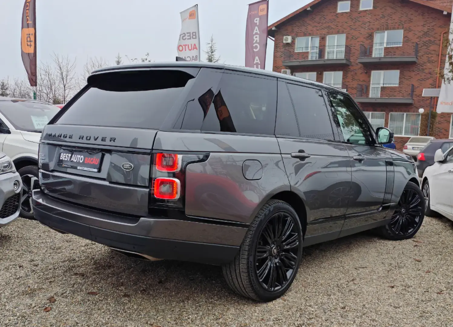 Range Rover Vogue 4.4 Diesel 340cp la COMANDA