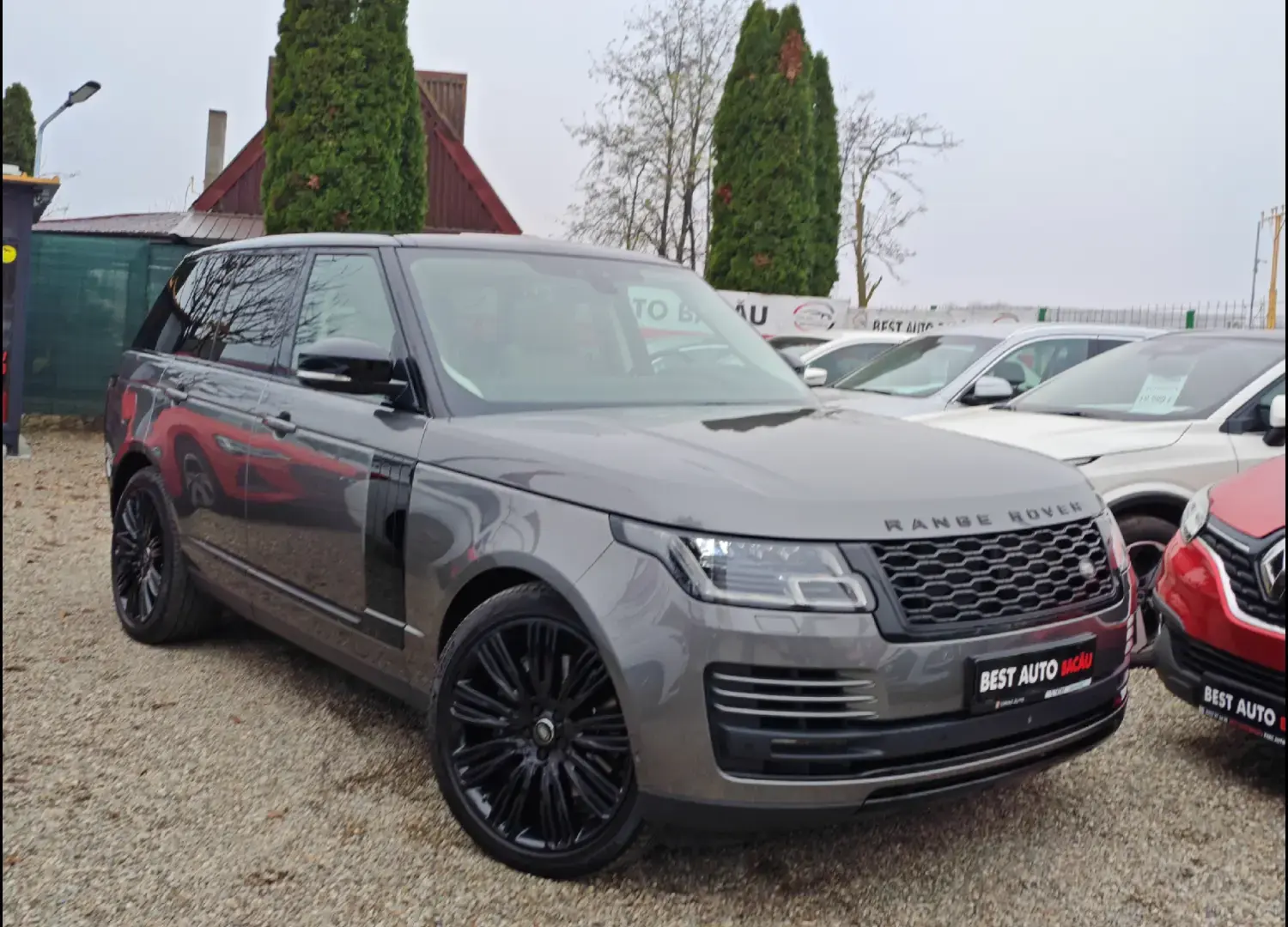 Range Rover Vogue 4.4 Diesel 340cp la COMANDA