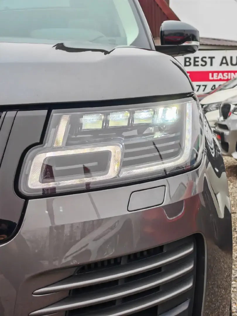 Range Rover Vogue 4.4 Diesel 340cp la COMANDA