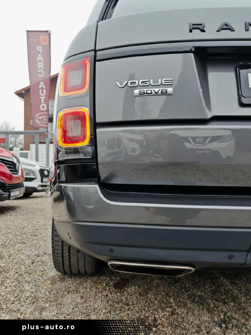 Range Rover Vogue 4.4 Diesel 340cp la COMANDA
