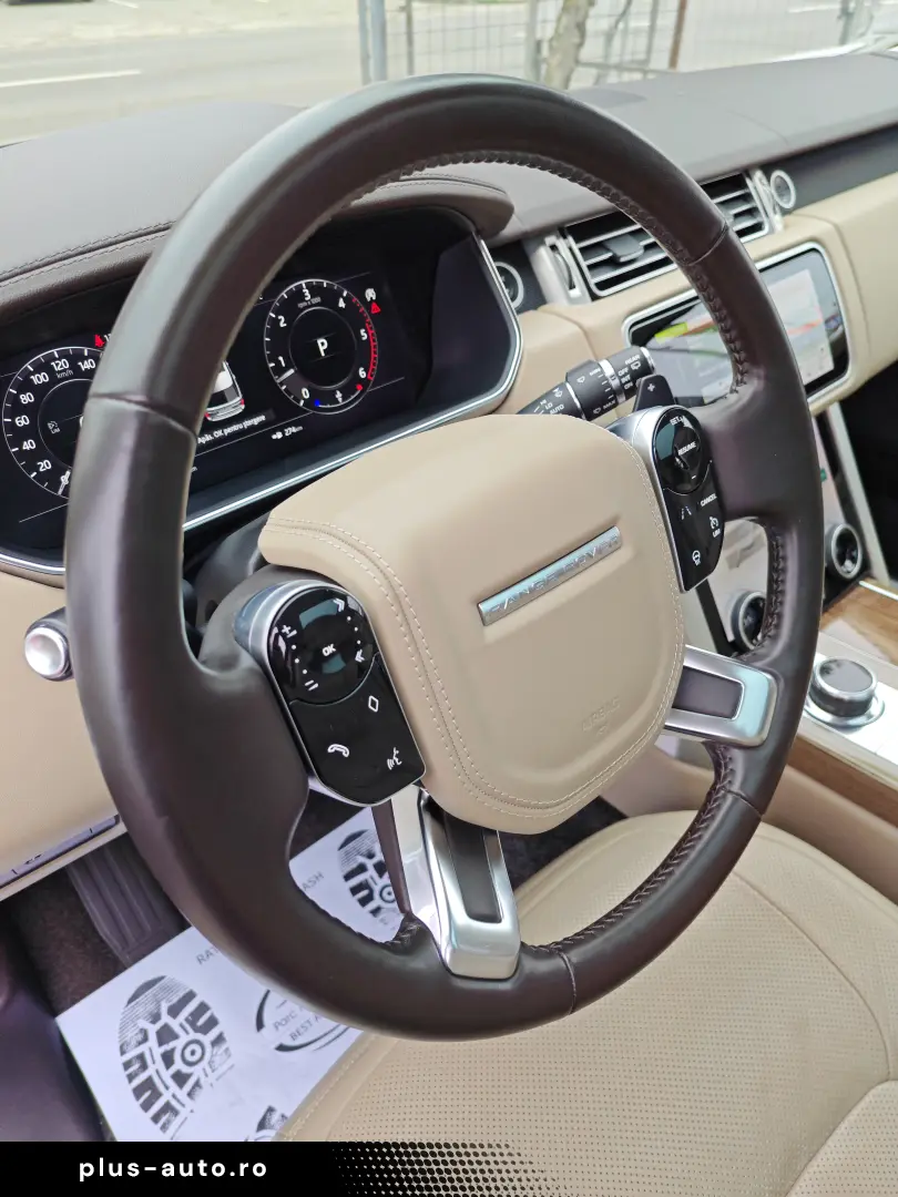 Range Rover Vogue 4.4 Diesel 340cp la COMANDA