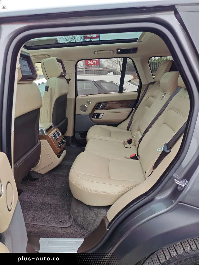 Range Rover Vogue 4.4 Diesel 340cp la COMANDA