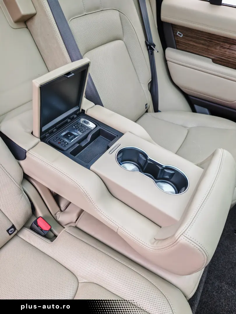 Range Rover Vogue 4.4 Diesel 340cp la COMANDA