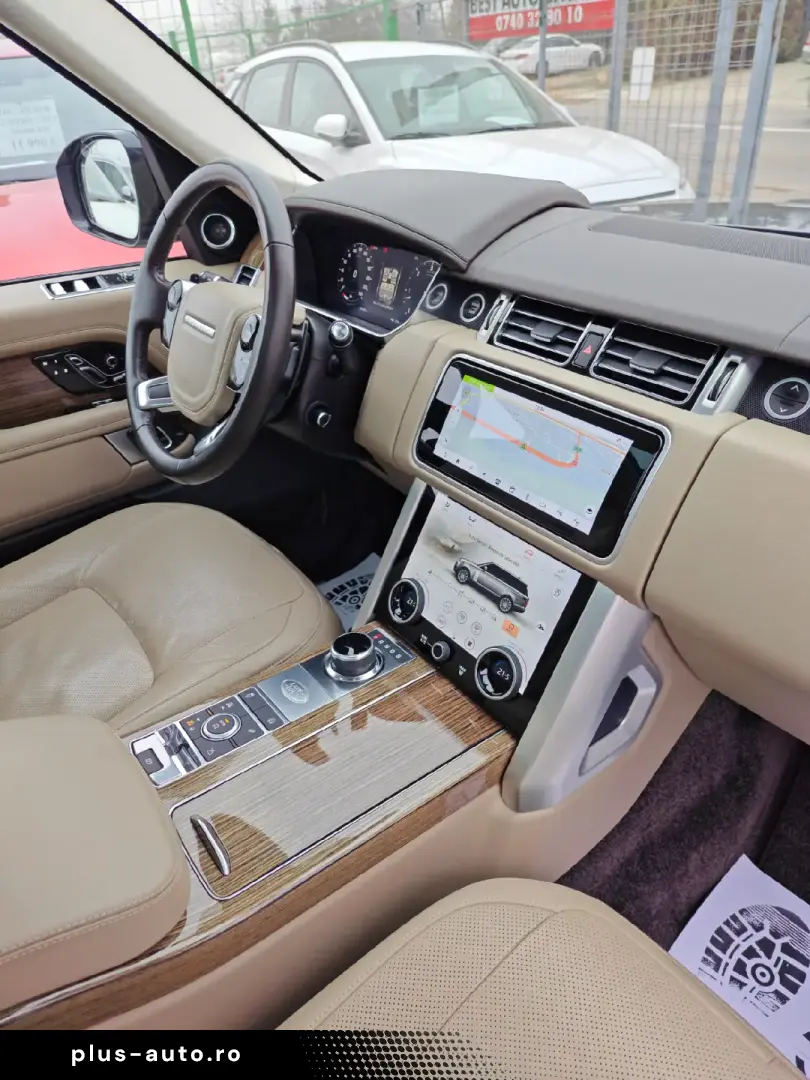 Range Rover Vogue 4.4 Diesel 340cp la COMANDA