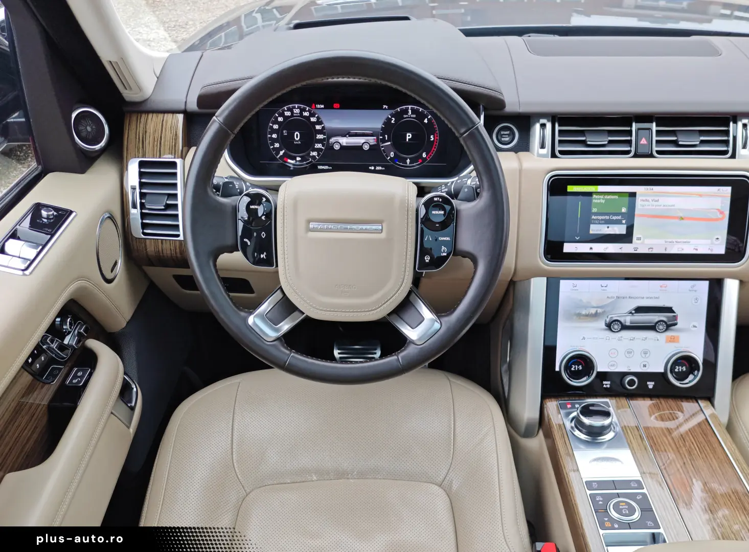 Range Rover Vogue 4.4 Diesel 340cp la COMANDA
