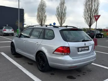 Volkswagen Golf 1.6 TDI Trendline Bluemotion