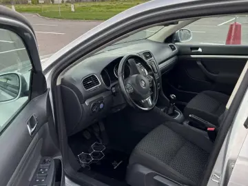 Volkswagen Golf 1.6 TDI Trendline Bluemotion