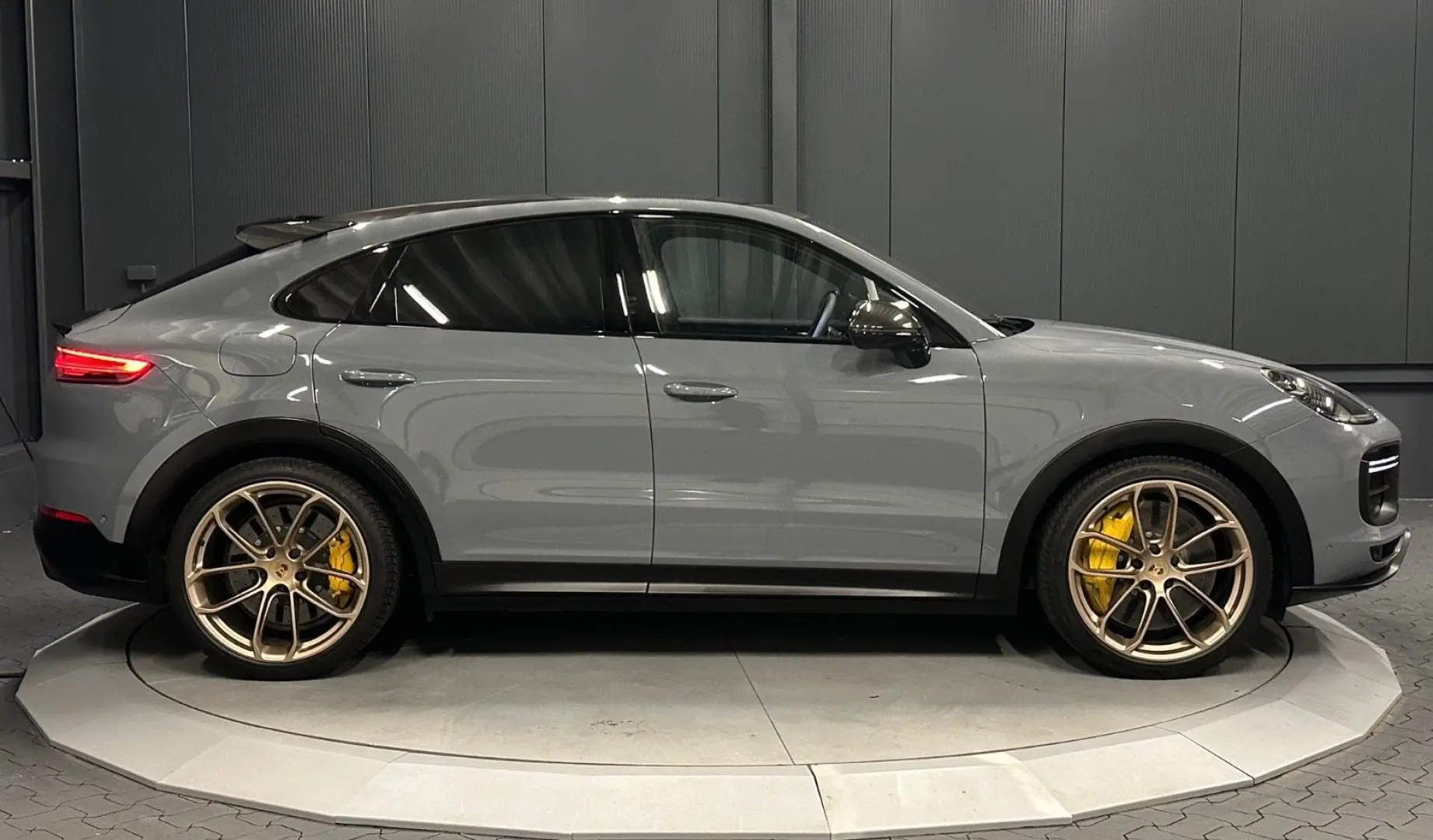 Cayenne Coupé Turbo GT Carbon Nachtsicht Chrono