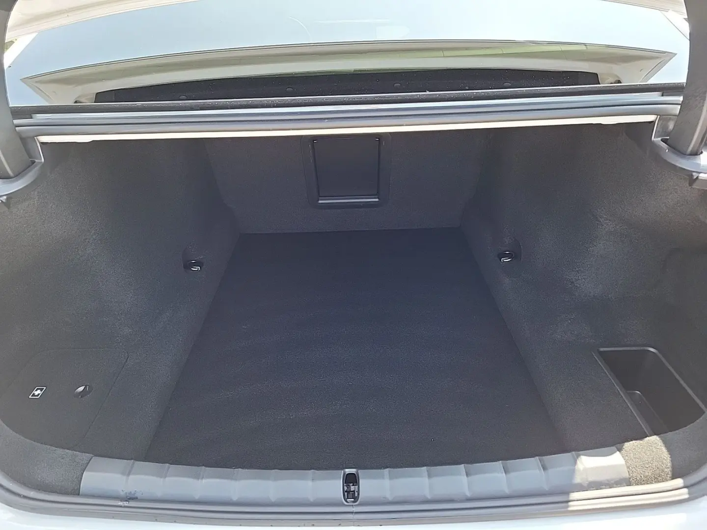 740d xDrive Lim M SPORT ExecutiveLoungeP Massage