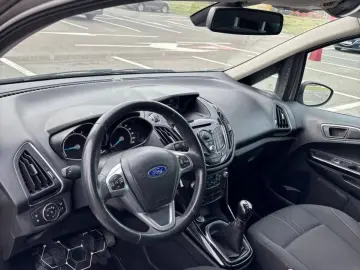 Ford B-Max 1.0 EcoBoost Titanium