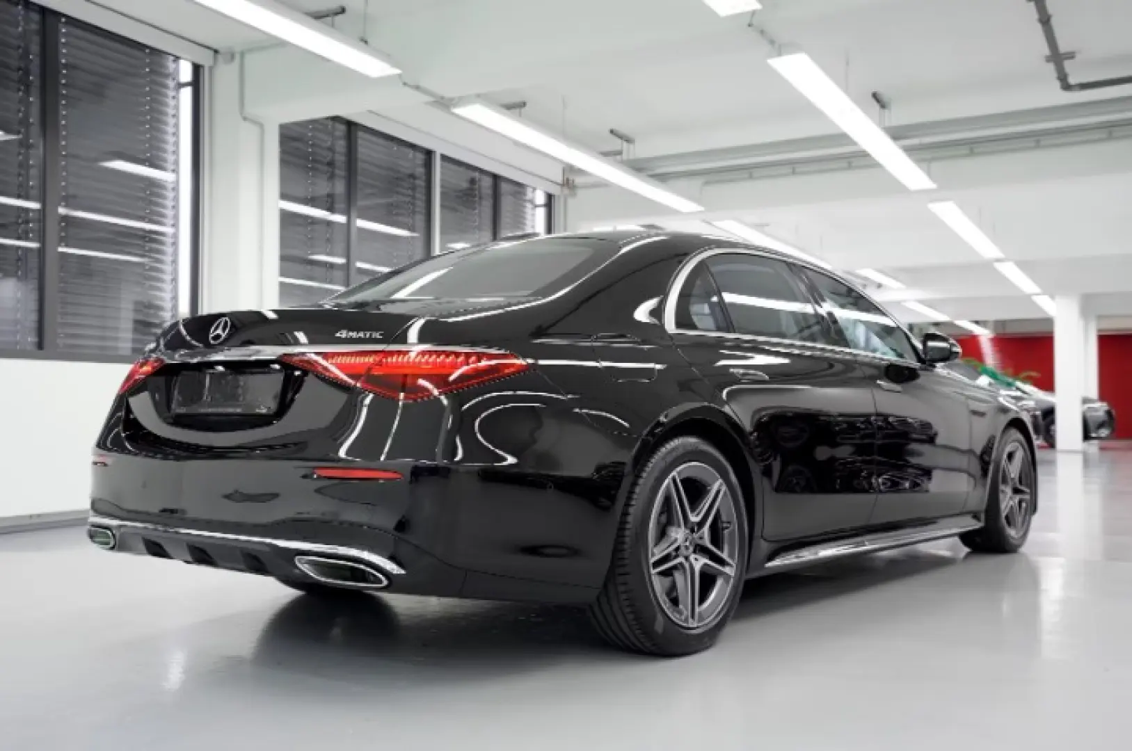 S 580 V8 4Matic Long-M AMG 2025 LINE-VOLL